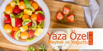 yaza özel meyveli yoğurtlu salata