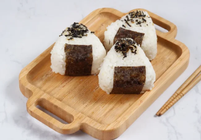 Onigiri (Japon Pirinç Topları)