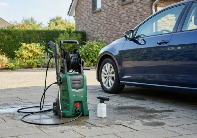 Bosch UniversalAquatak 130
