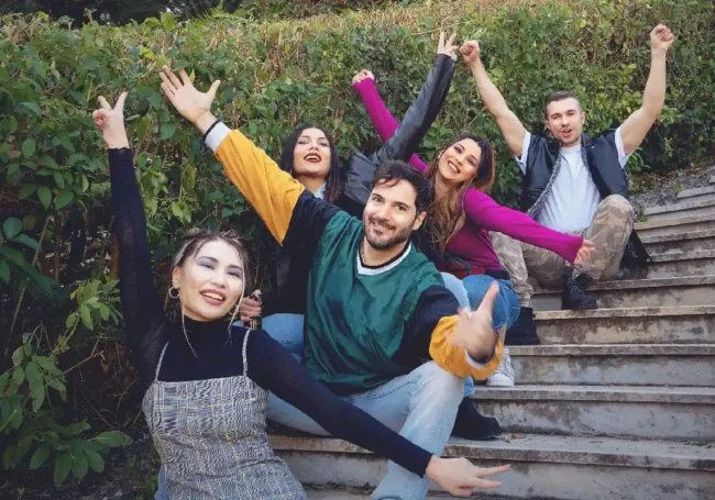 Kısa ve Öz Dostluk Sözleri: Instagram ve WhatsApp İçin