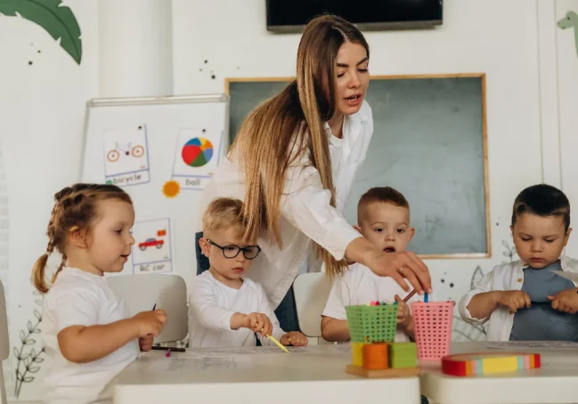 İyi Bir Anaokulu Öğretmeni Hediyesi Ne Anlatmalı?